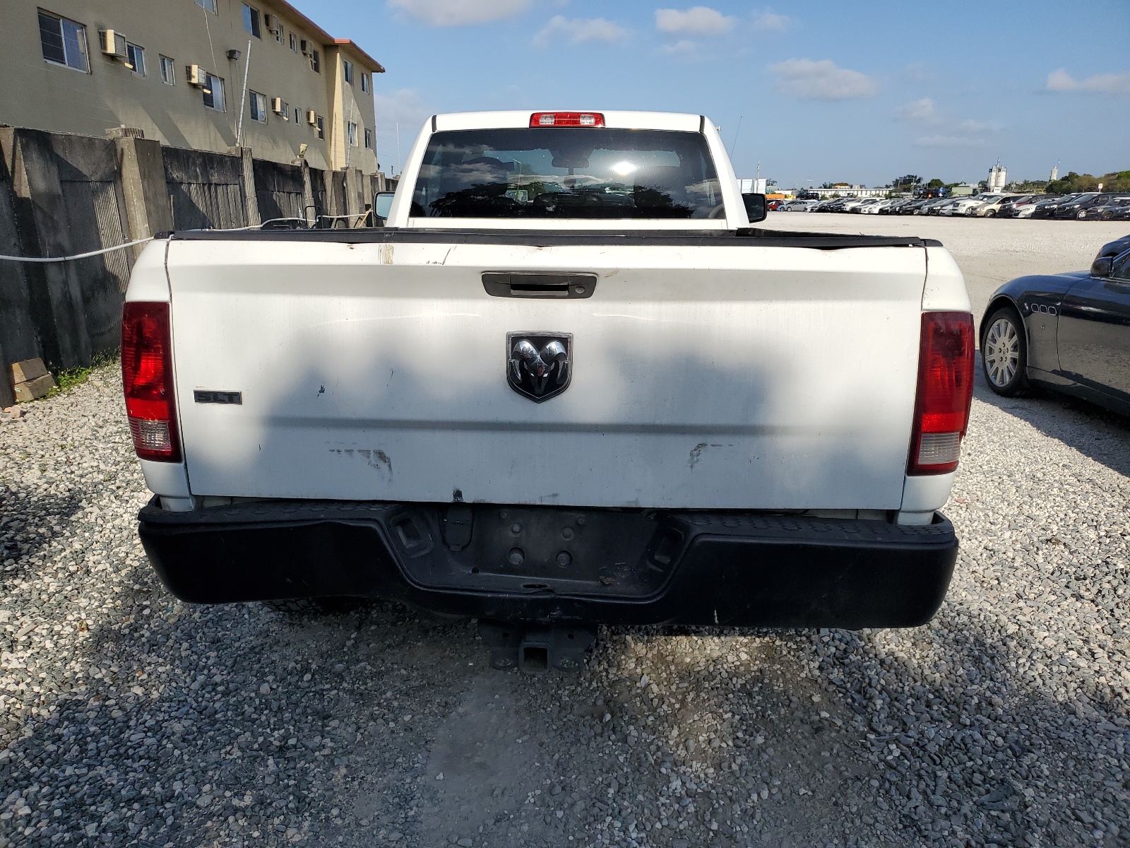 3C6JR6DT2EG121978 2014 Ram 1500 St