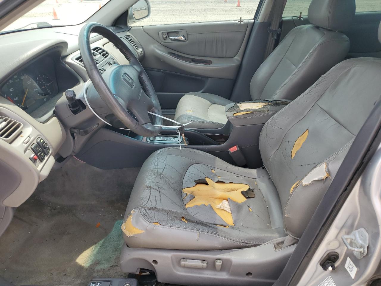 2001 Honda Accord Ex VIN: 1HGCG16541A018709 Lot: 56100374