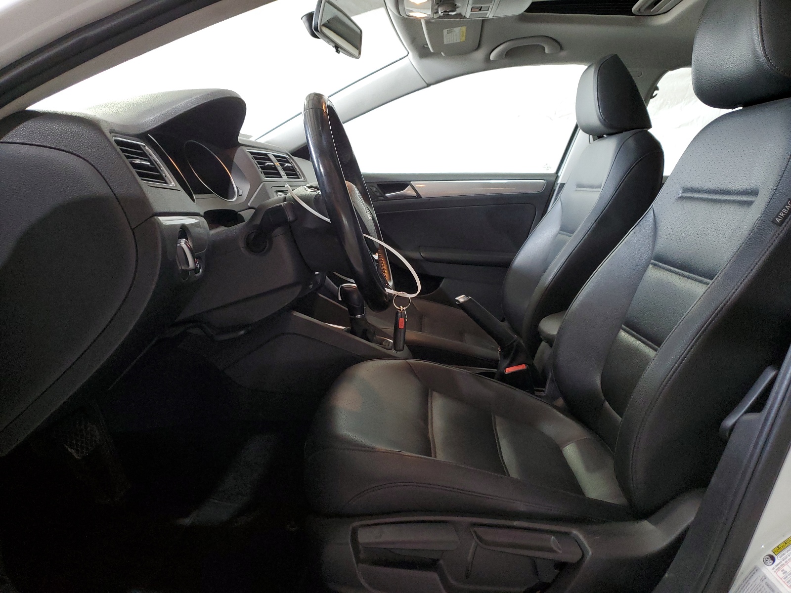 3VWDB7AJ3HM397012 2017 Volkswagen Jetta Se