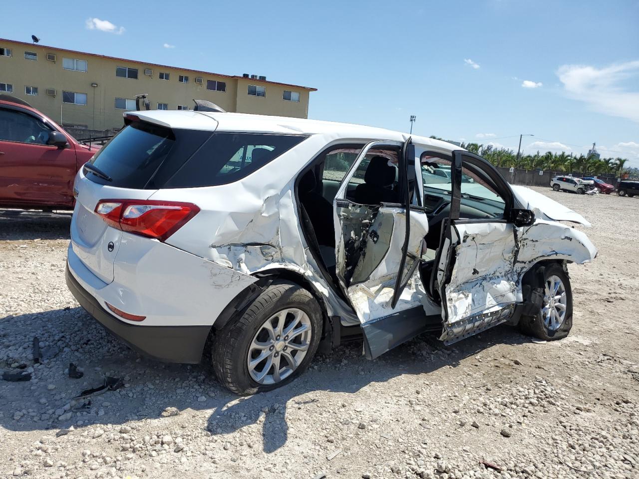 2019 Chevrolet Equinox - Image 3