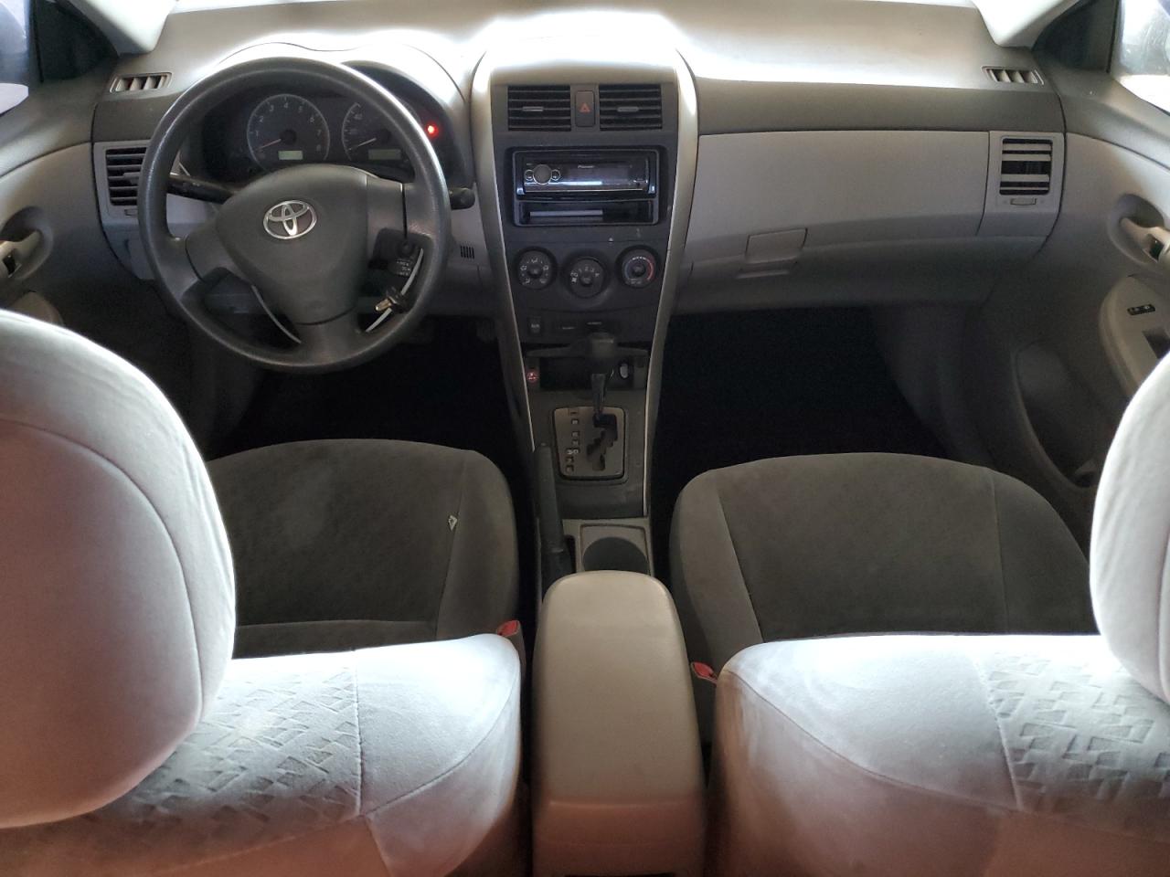 2009 Toyota Corolla Base VIN: JTDBL40E099055561 Lot: 56931404