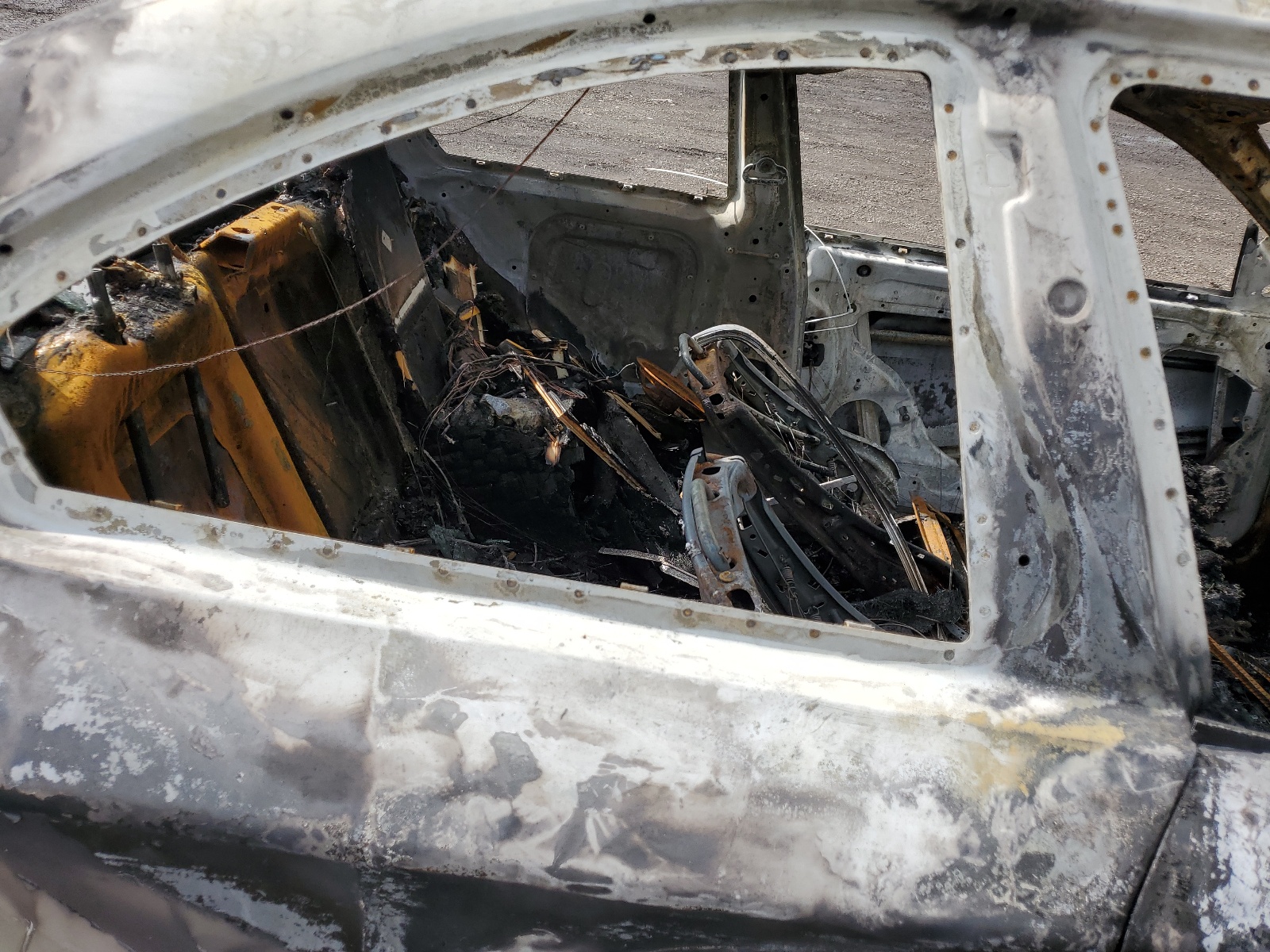 WBAUP9C54DVS95537 2013 BMW 128 I