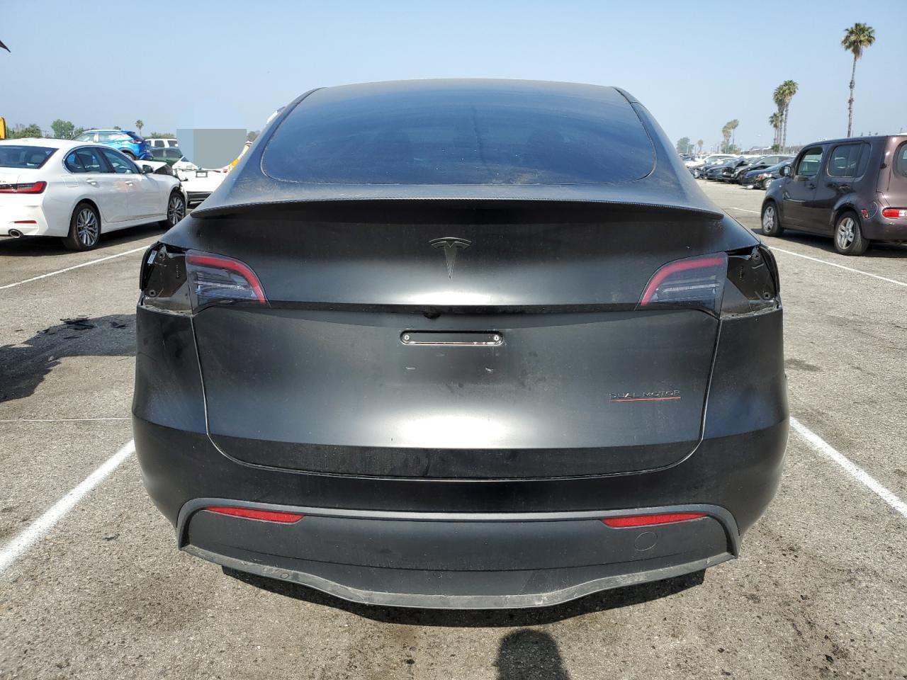 7SAYGDEF5PF841619 2023 Tesla Model Y