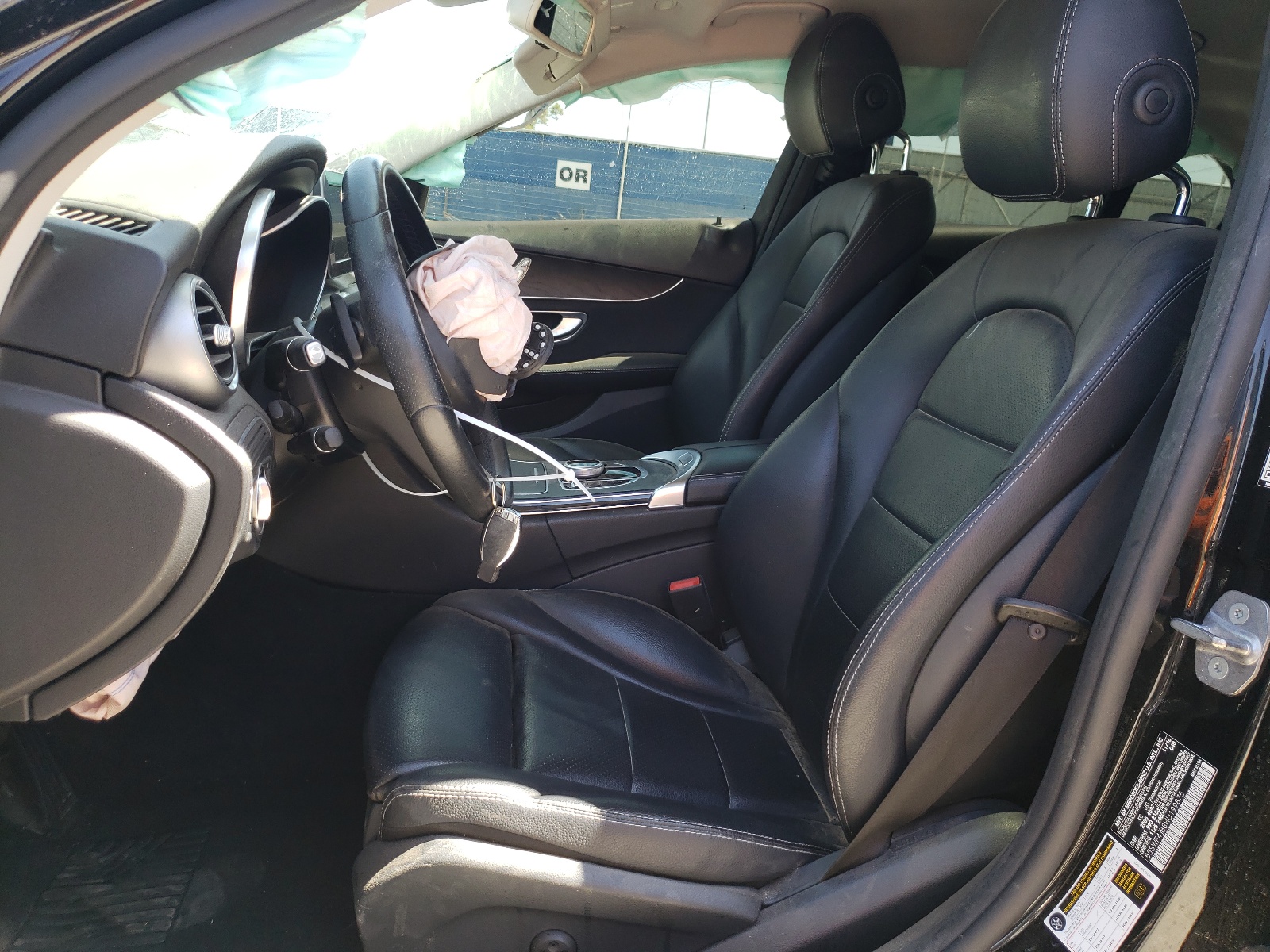 55SWF4JB8HU199875 2017 Mercedes-Benz C 300