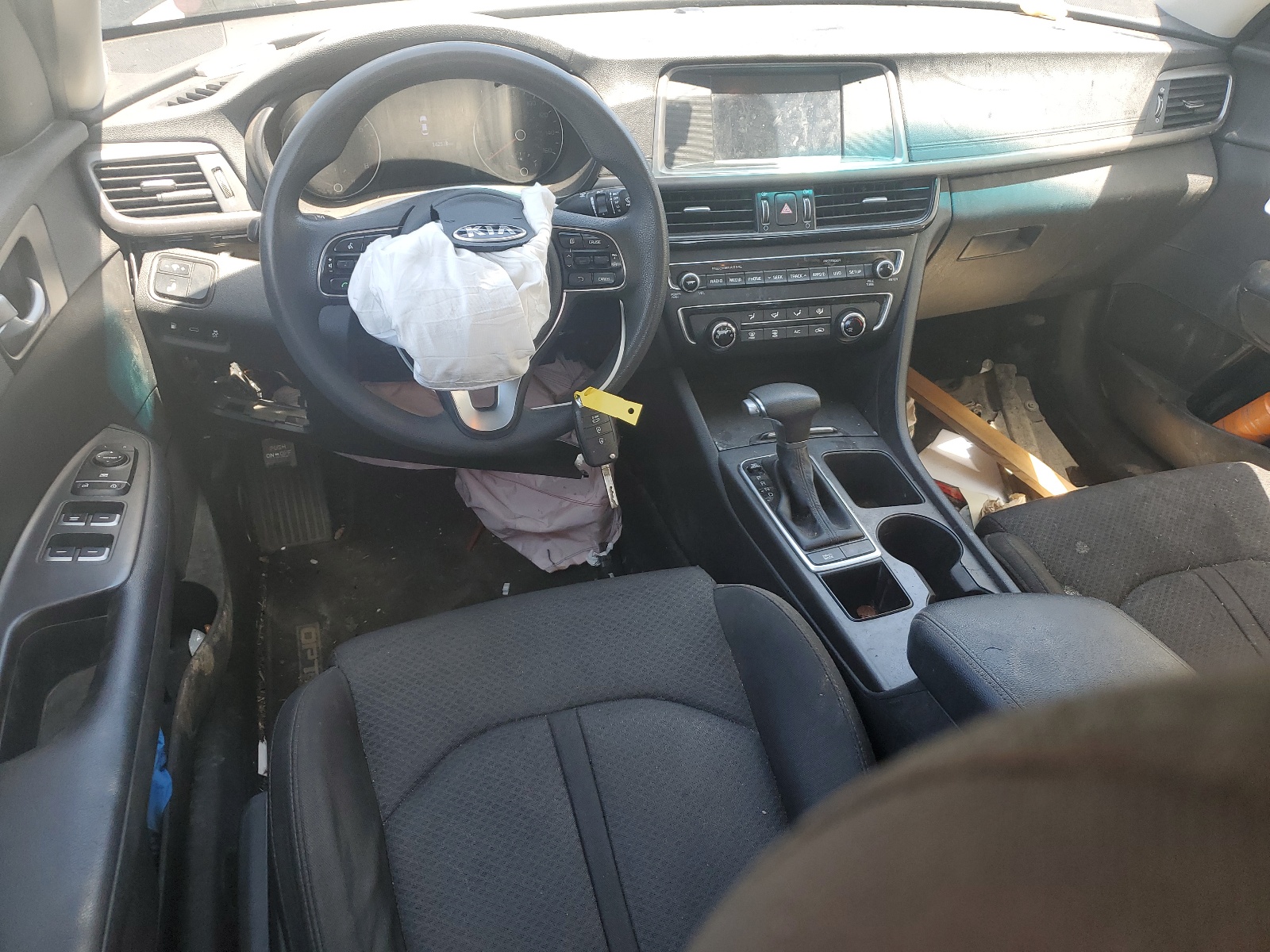 5XXGT4L31JG266680 2018 Kia Optima Lx