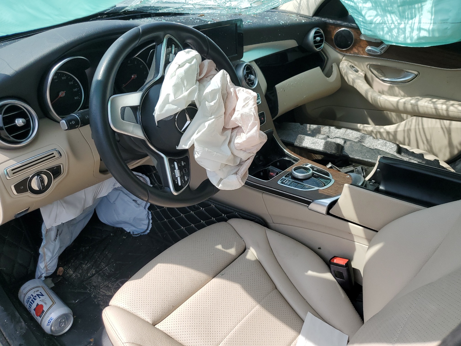 WDDWF8EB3KR461828 2019 Mercedes-Benz C 300 4Matic