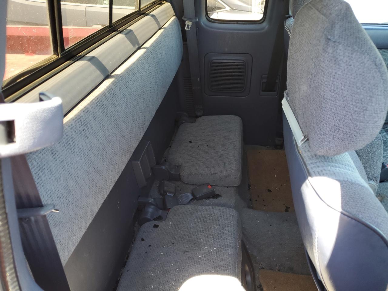 1998 Toyota Tacoma Xtracab VIN: 4TAVL52N7WZ049473 Lot: 54808584