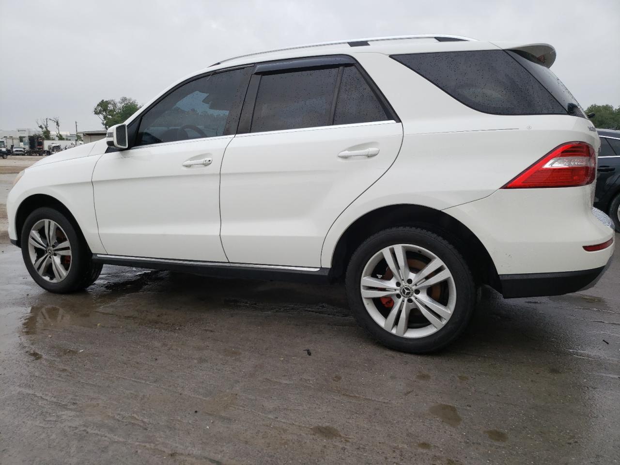 2015 Mercedes-Benz Ml 350 VIN: 4JGDA5JB6FA461892 Lot: 54515344