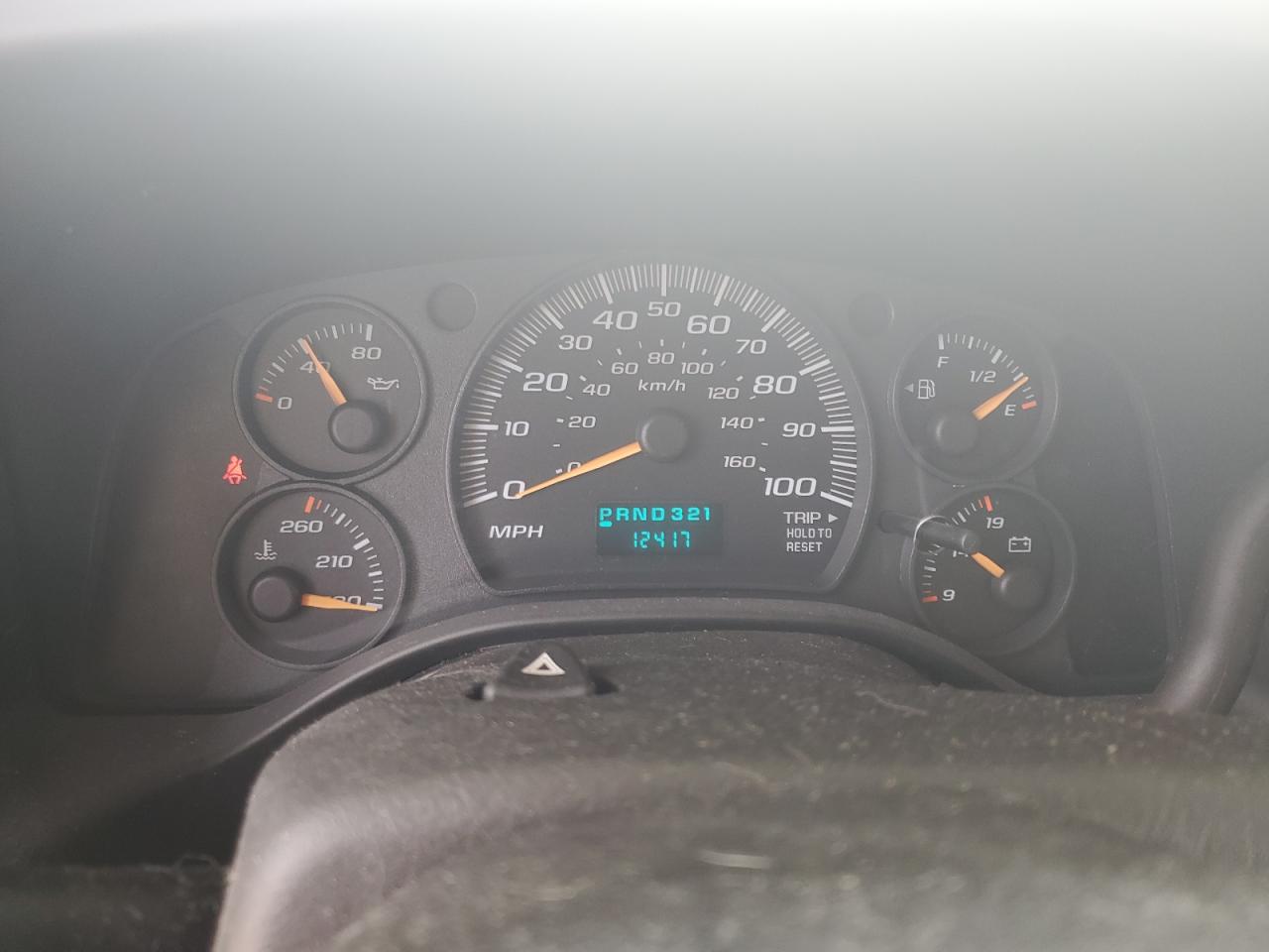 2004 Chevrolet Express G3500 VIN: 1GBJG31U741228732 Lot: 52805254