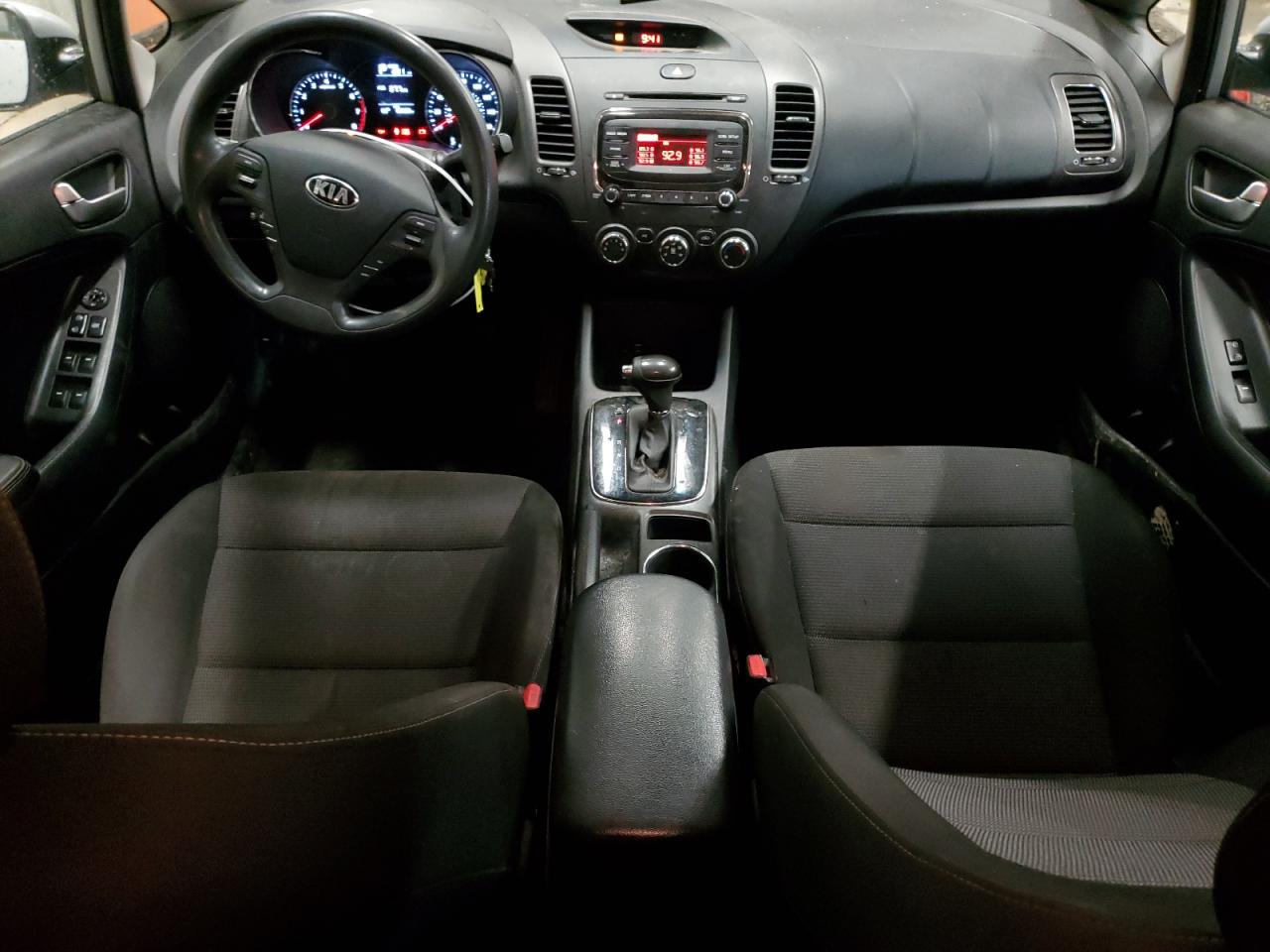 2017 Kia Forte Lx VIN: 3KPFK4A76HE105023 Lot: 56812634