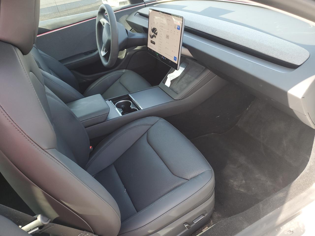 5YJ3E1EA1RF733761 2024 Tesla Model 3