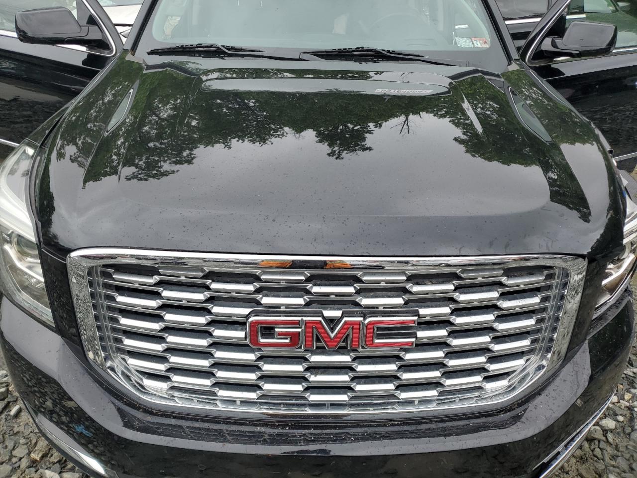 2019 GMC Yukon Xl Denali VIN: 1GKS2HKJ3KR263402 Lot: 55164004