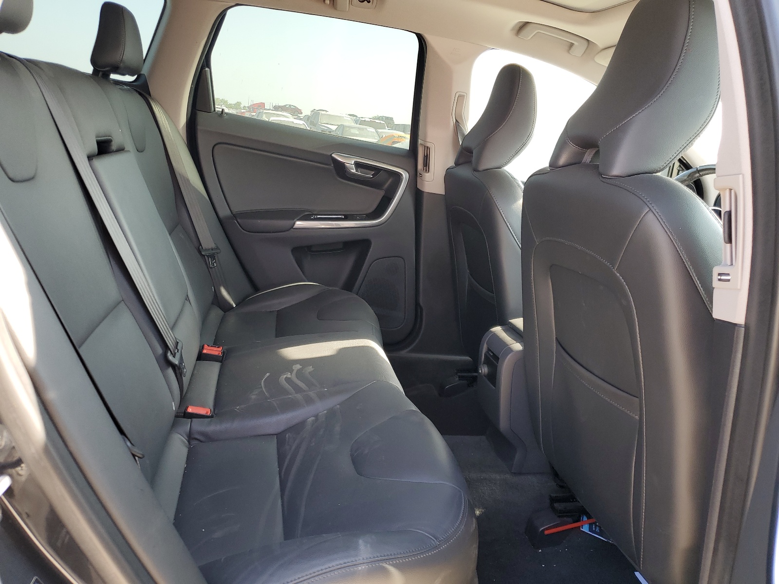 YV440MDK6F2740098 2015 Volvo Xc60 T5 Premier