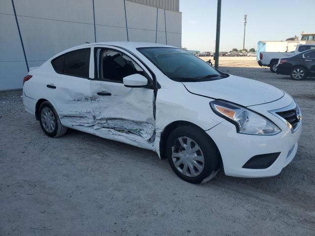  NISSAN VERSA 2017 White