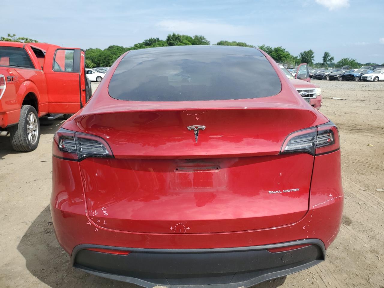 2021 Tesla Model Y VIN: 5YJYGAEE4MF145008 Lot: 55364654