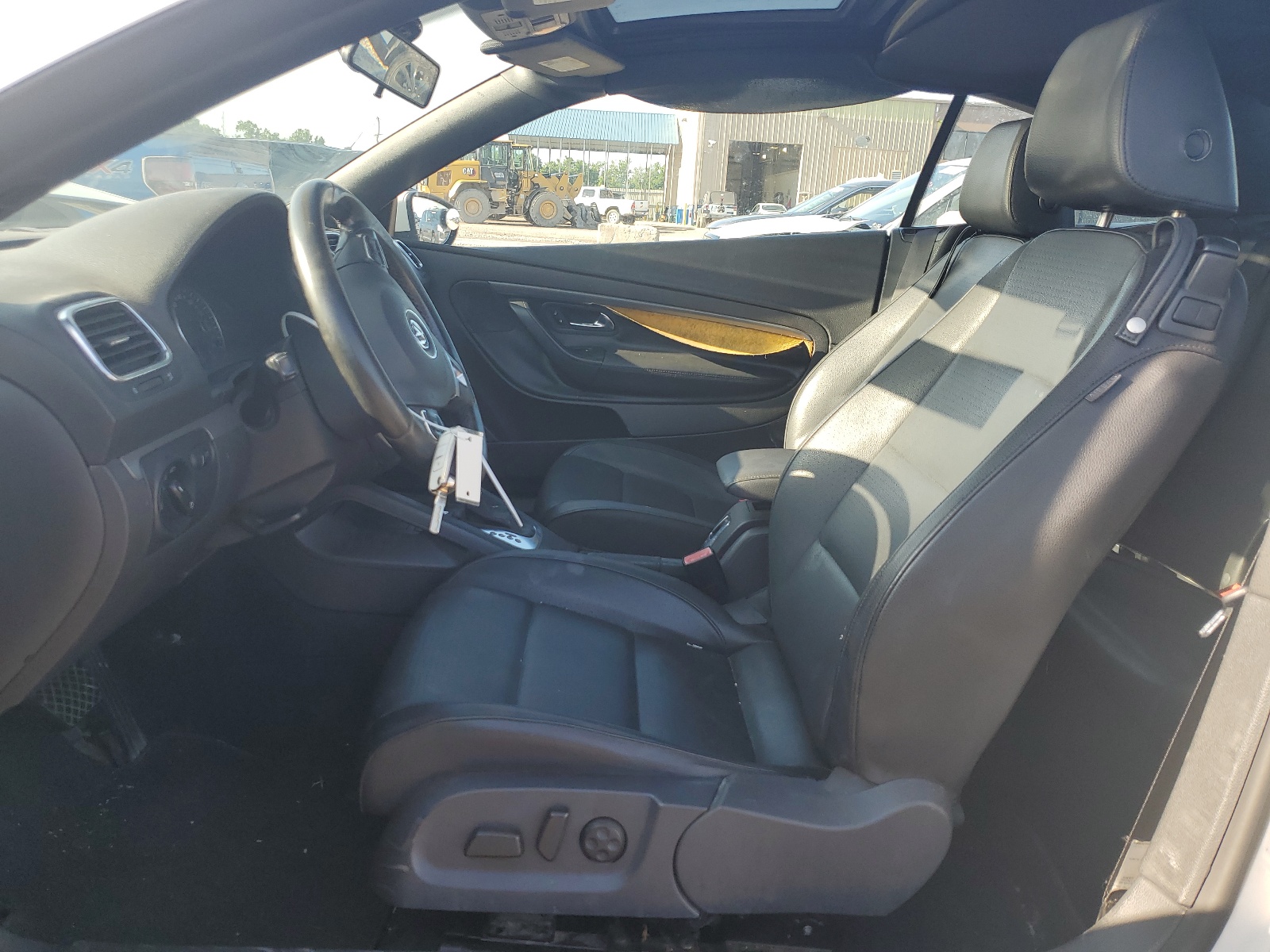 WVWBW7AH2BV002455 2011 Volkswagen Eos Komfort