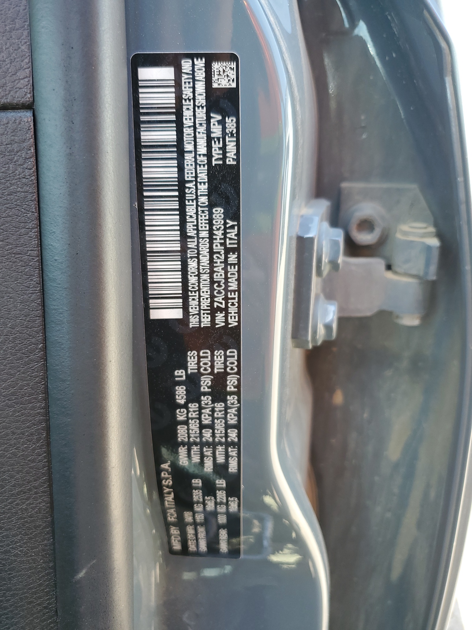 ZACCJBAH2JPH43989 2018 Jeep Renegade Sport