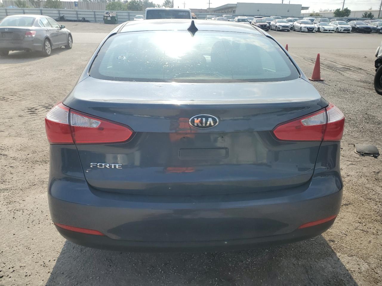 KNAFX4A69F5396373 2015 Kia Forte Lx