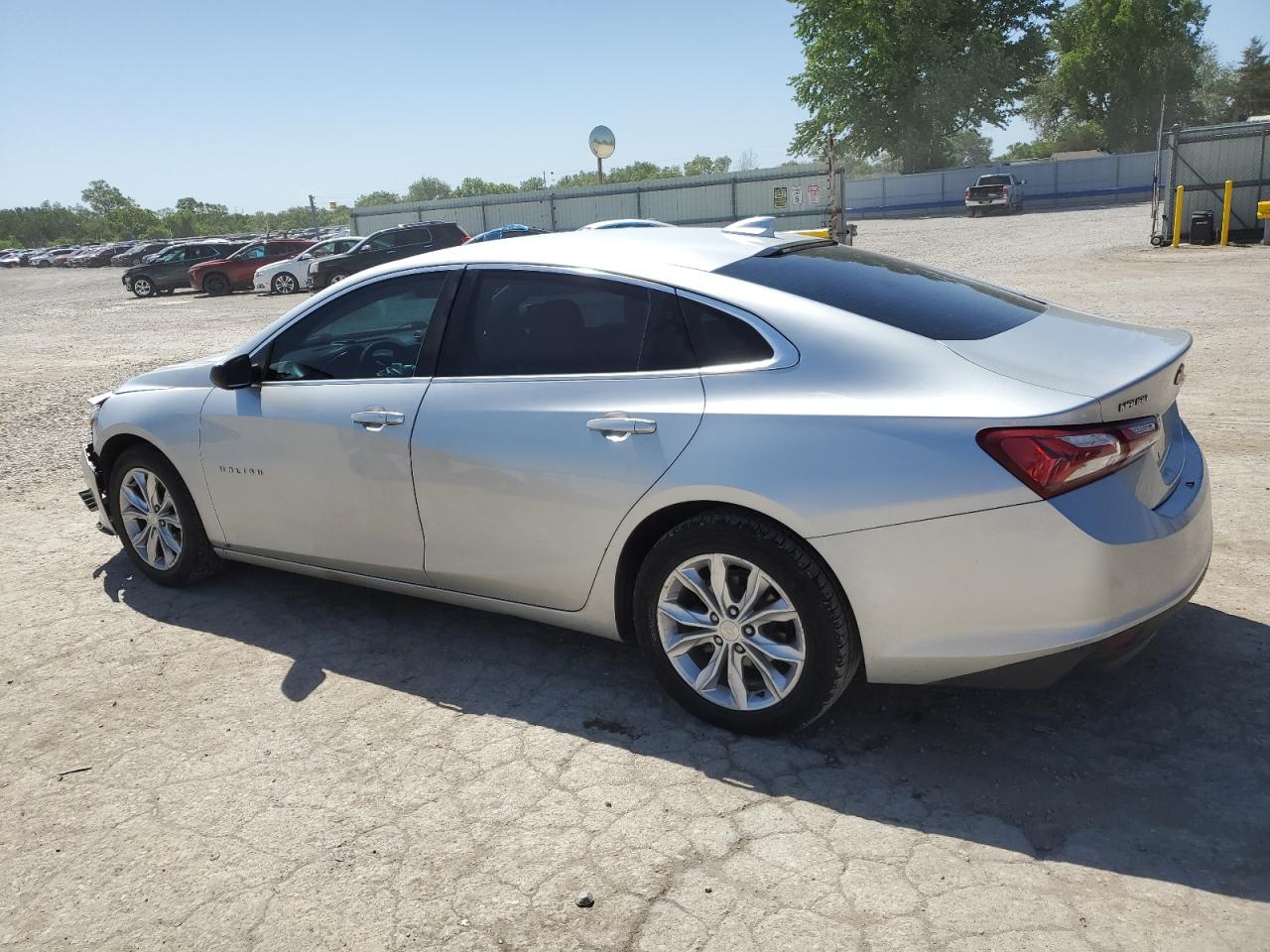 1G1ZD5ST8KF169675 2019 CHEVROLET MALIBU - Image 2