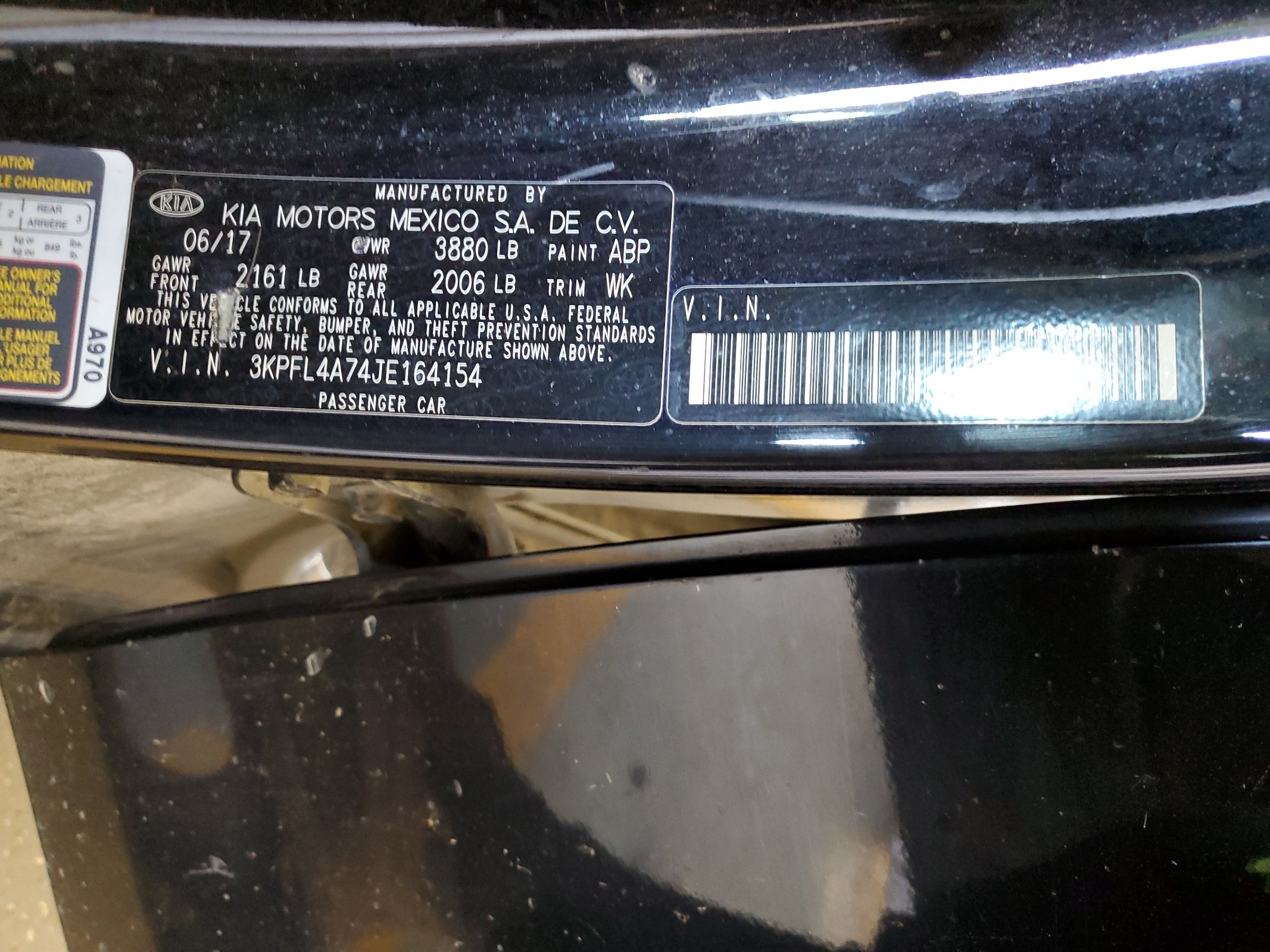 3KPFL4A74JE164154 2018 Kia Forte Lx