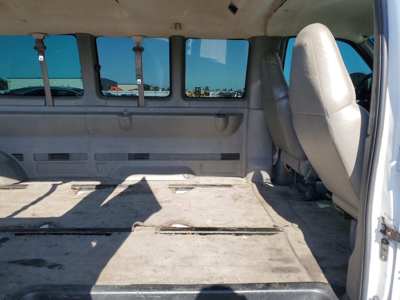 2004 Chevrolet Express G3500 VIN: 1GAHG39U041220432 Lot: 55137564