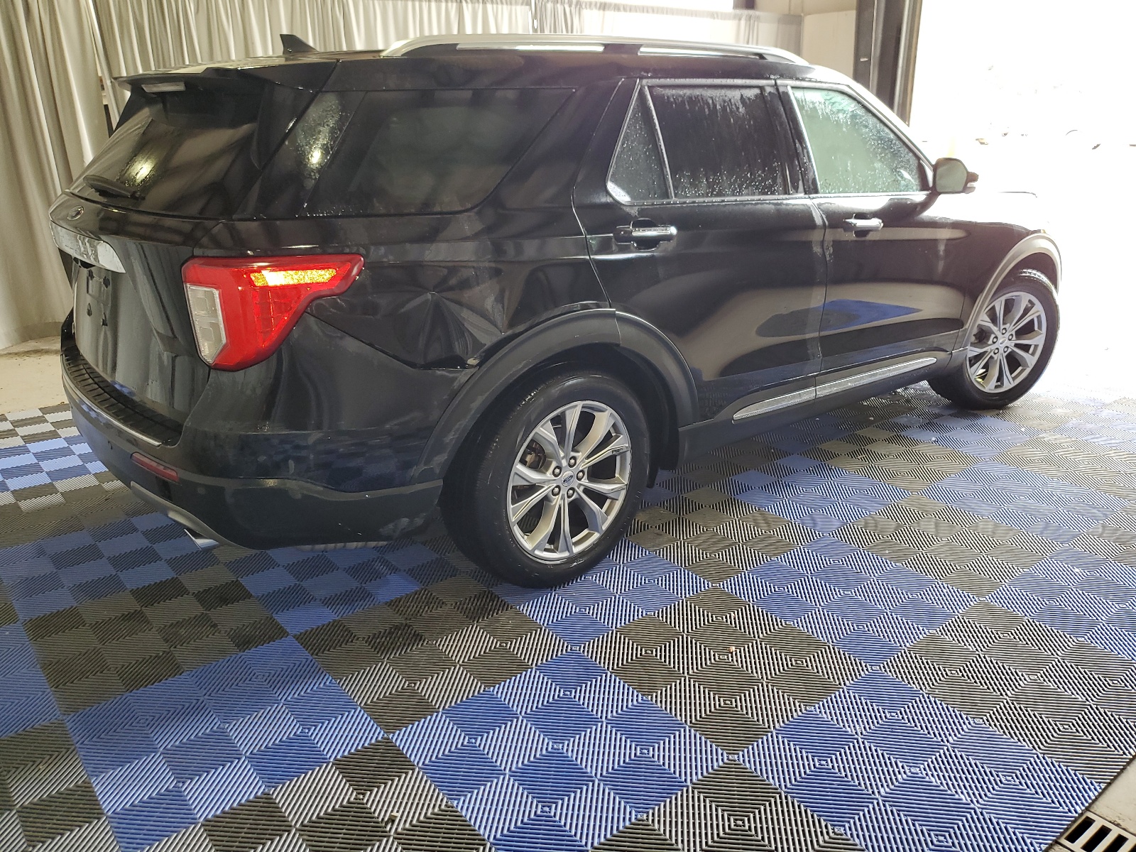 2021 Ford Explorer Limited vin: 1FMSK7FHXMGB07610