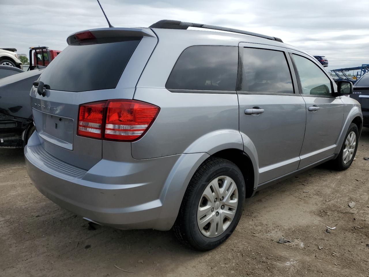 2017 Dodge Journey - Image 3
