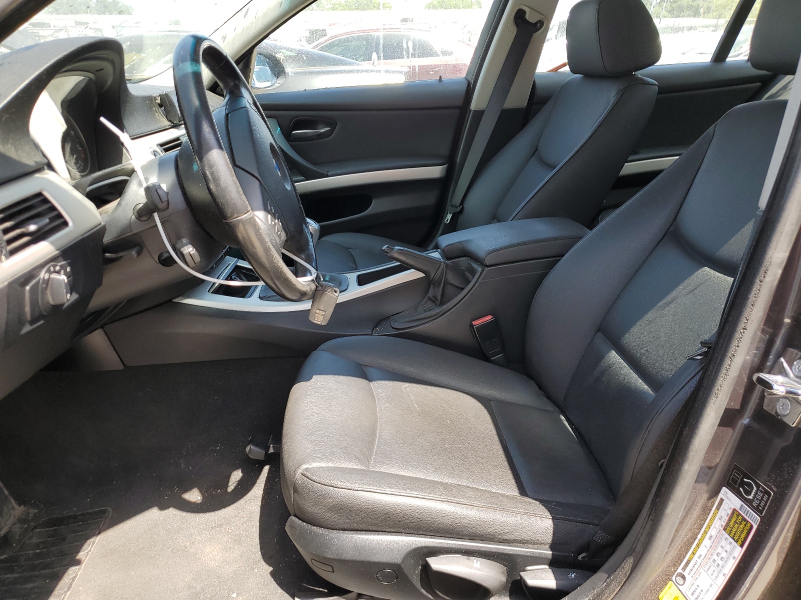 WBAVC93557KZ71225 2007 BMW 328 Xi