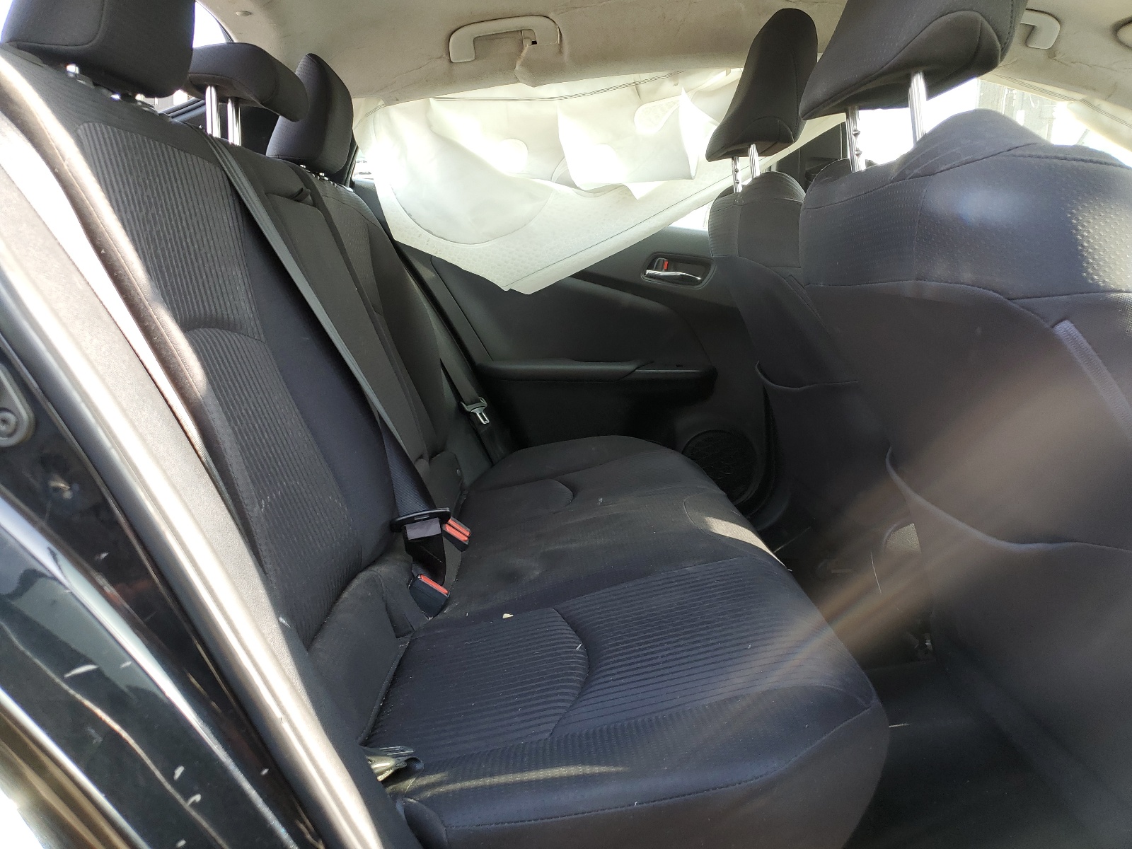 JTDKBRFU3J3586369 2018 Toyota Prius