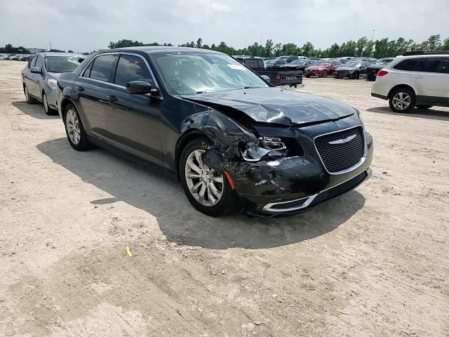 2017 Chrysler 300 Limited VIN: 2C3CCARG2HH544991 Lot: 56820024
