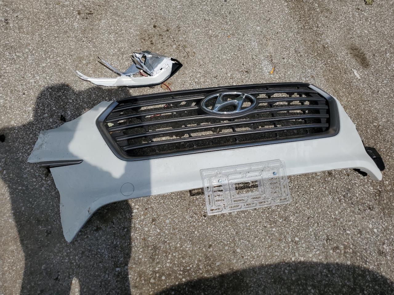 2019 Hyundai Santa Fe Xl Se VIN: KM8SM4HF4KU304419 Lot: 52949924