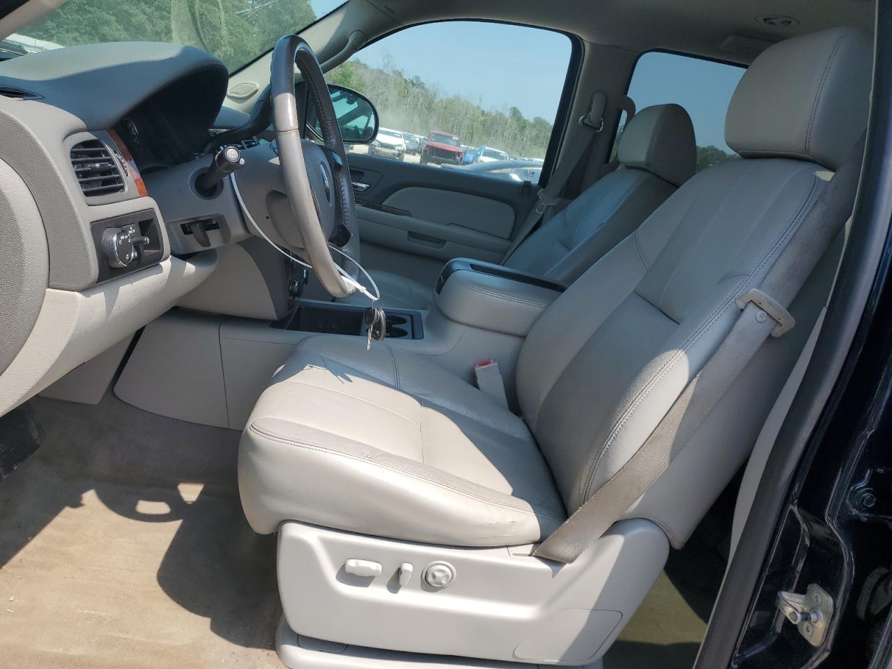 2008 Chevrolet Tahoe C1500 VIN: 1GNFC13018J211305 Lot: 54035864