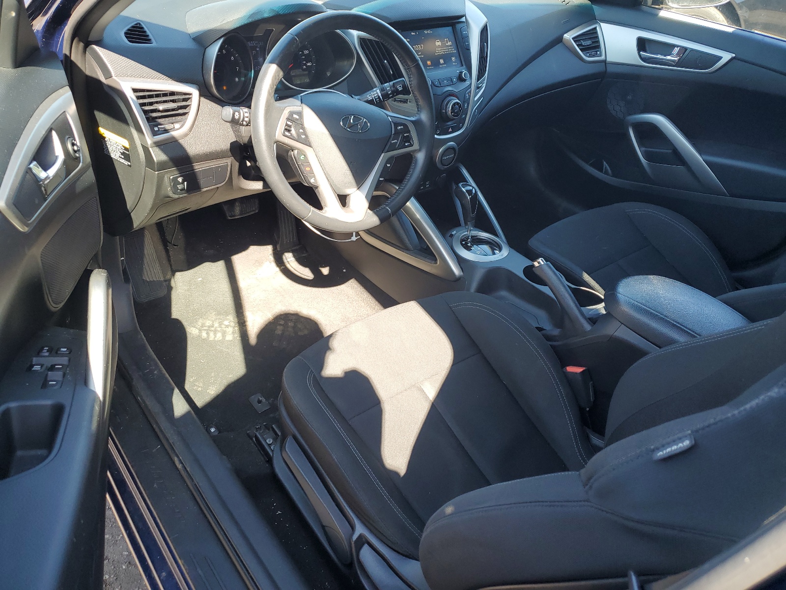 KMHTC6AD7HU310364 2017 Hyundai Veloster