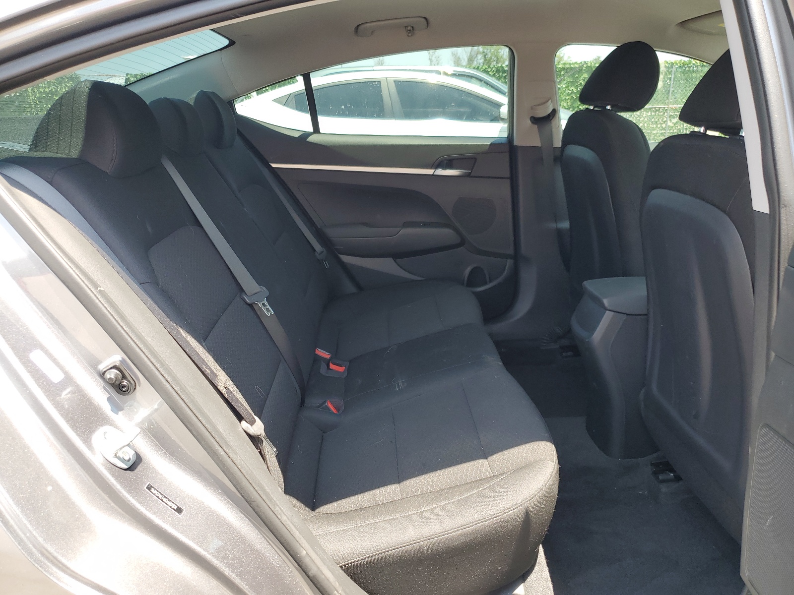 5NPD74LF6KH487814 2019 Hyundai Elantra Se