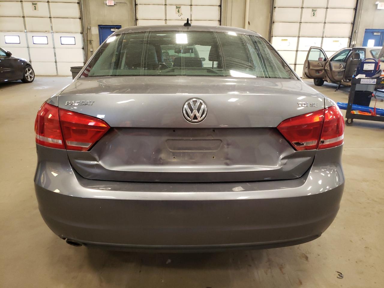 1VWBN7A33DC002354 2013 Volkswagen Passat Se