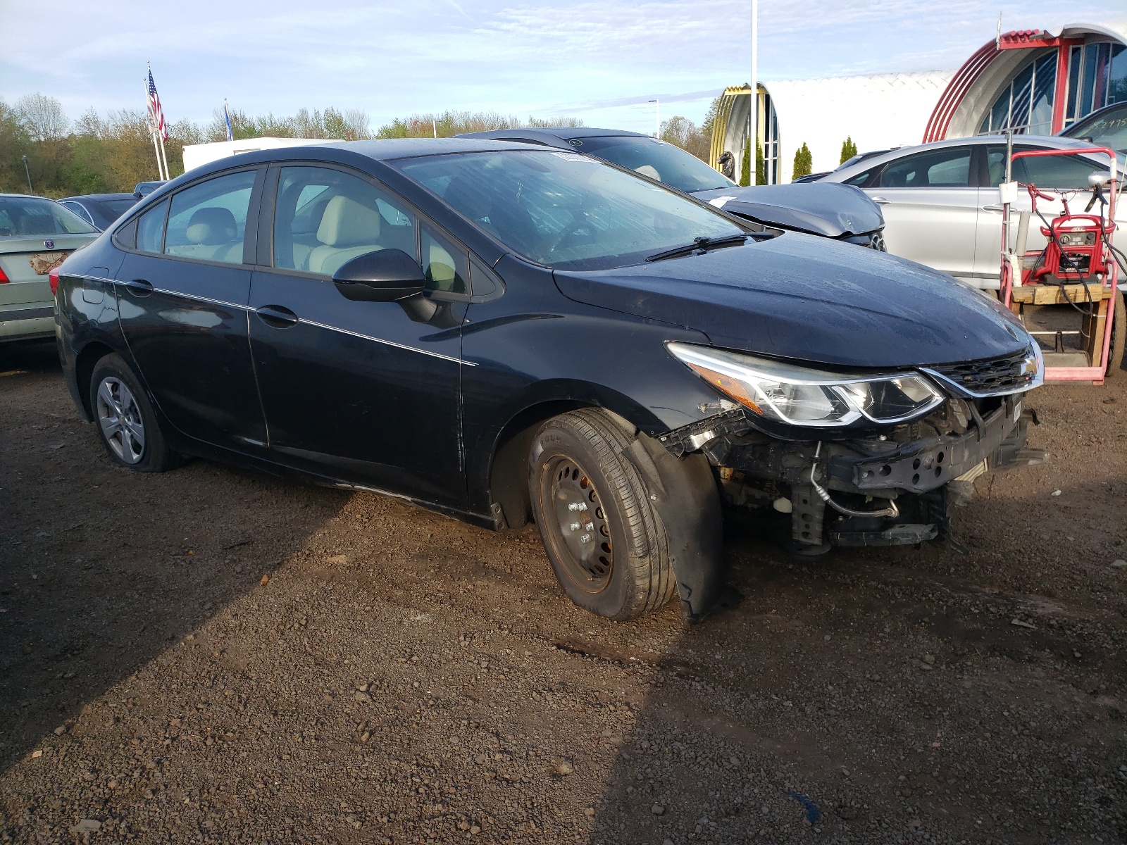 2018 Chevrolet Cruze Ls vin: 1G1BC5SM2J7225714