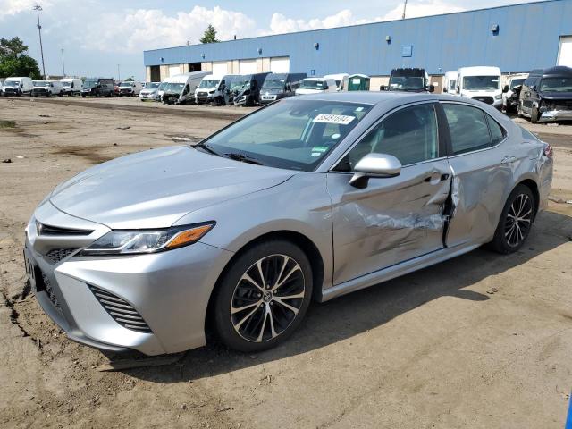  TOYOTA CAMRY 2019 Серебристый