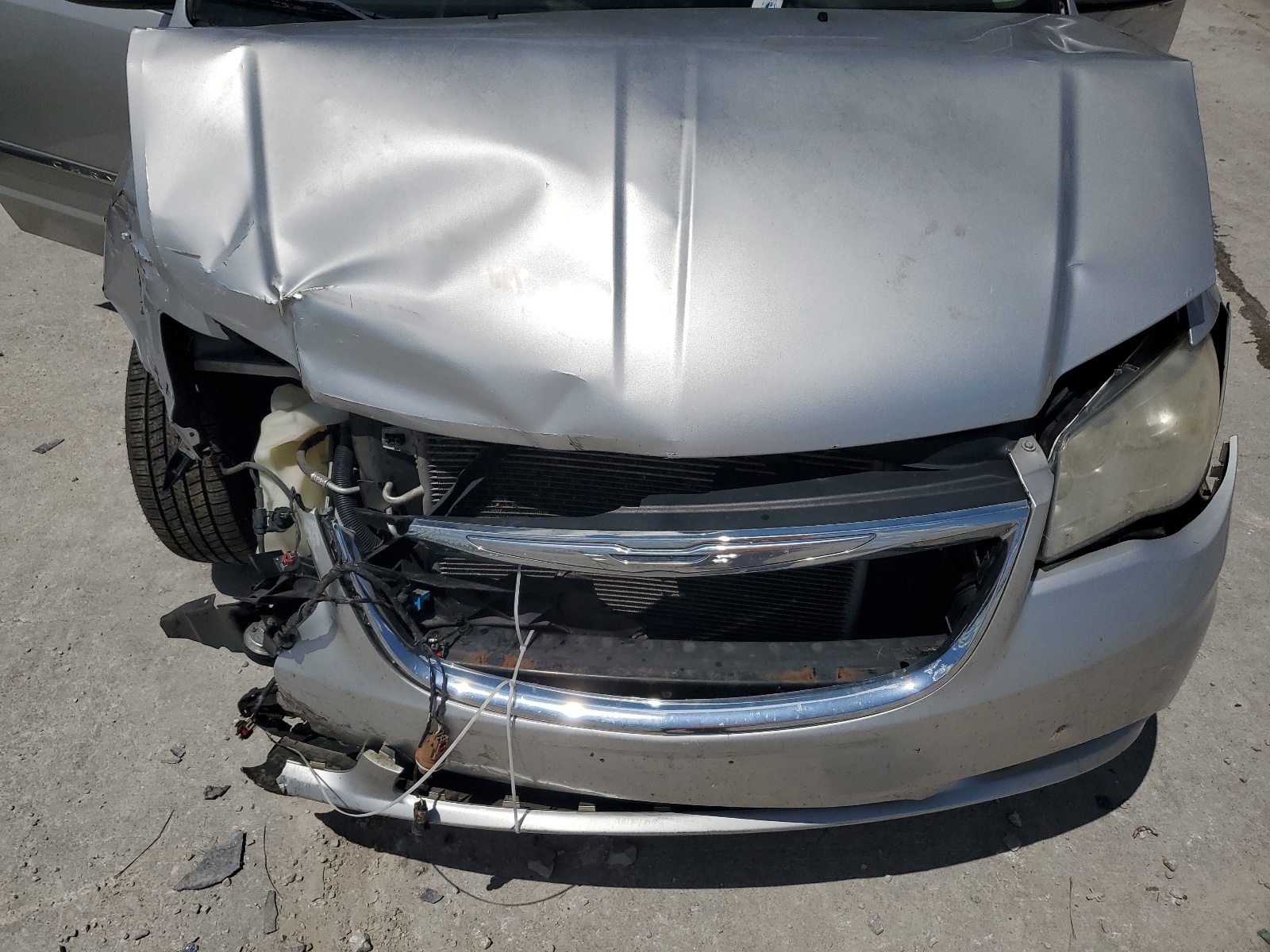 2A4RR5DG5BR612604 2011 Chrysler Town & Country Touring