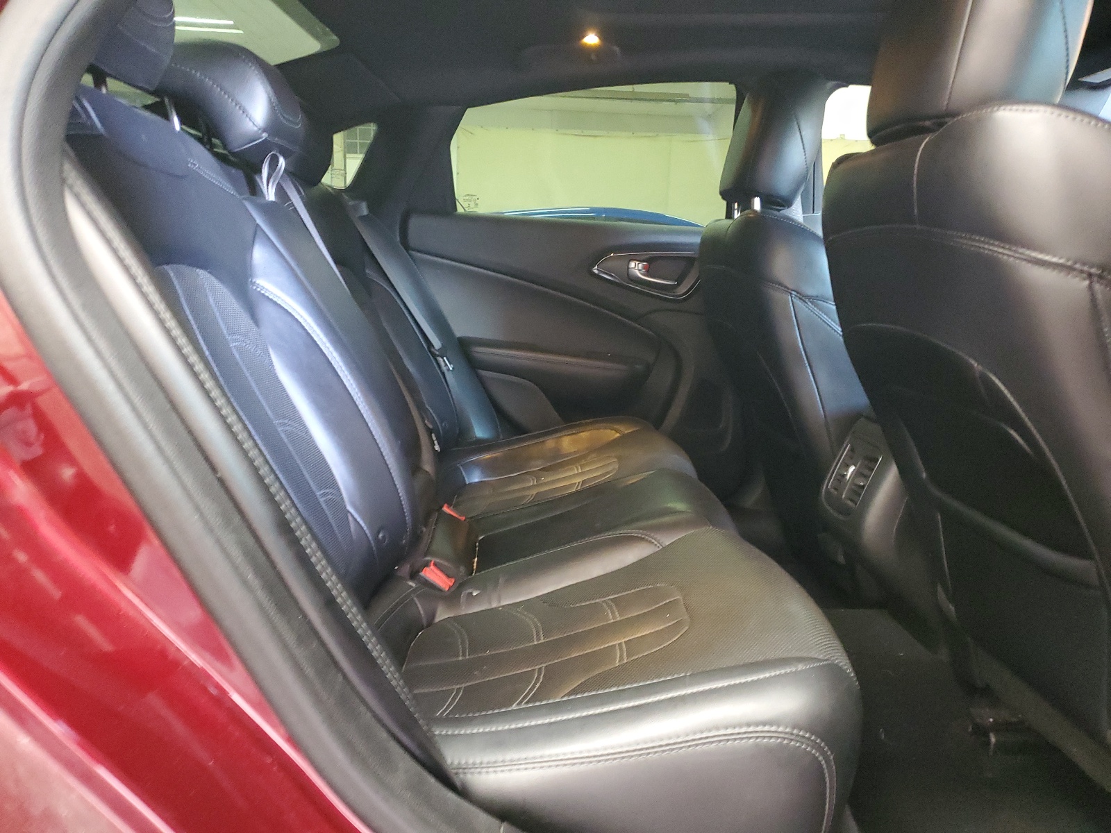 1C3CCCDG0FN592903 2015 Chrysler 200 S