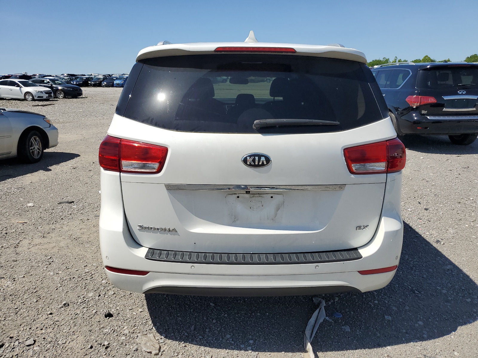 KNDMC5C12H6256997 2017 Kia Sedona Ex