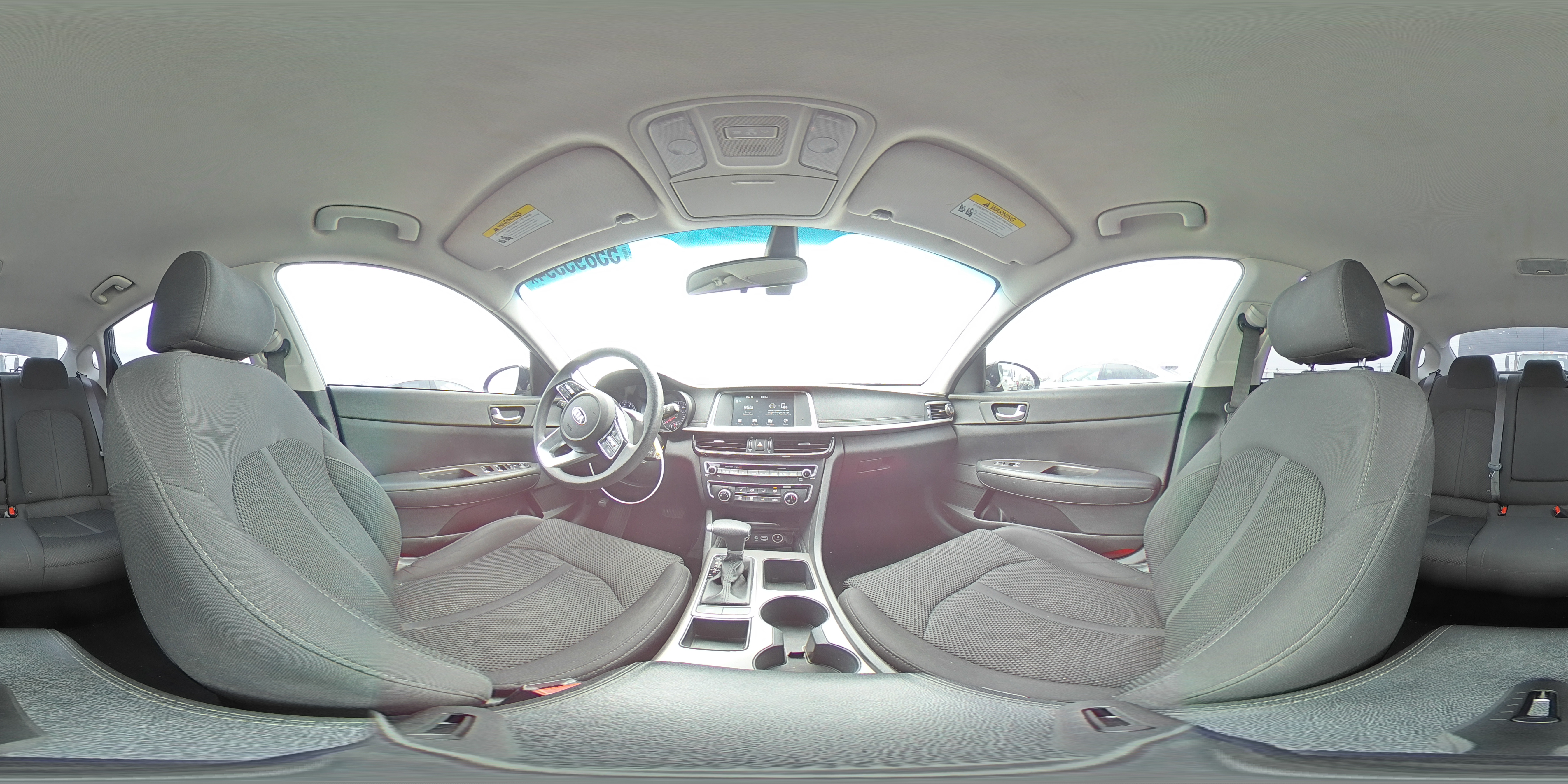 2019 Kia Optima - Image 13