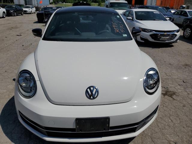  VOLKSWAGEN BEETLE 2013 Білий