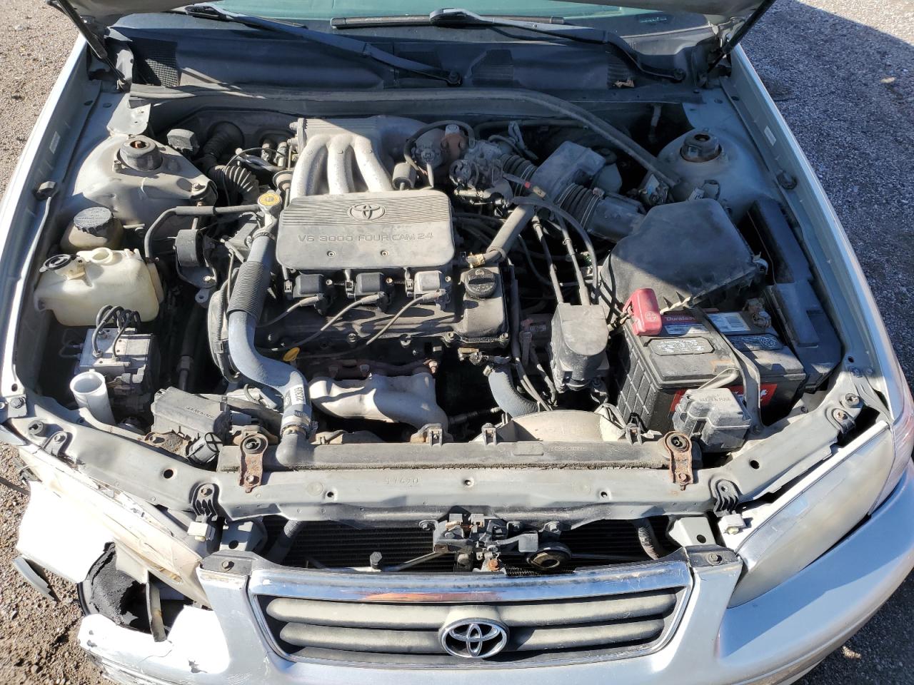 4T1BF28K2YU113182 2000 Toyota Camry Le