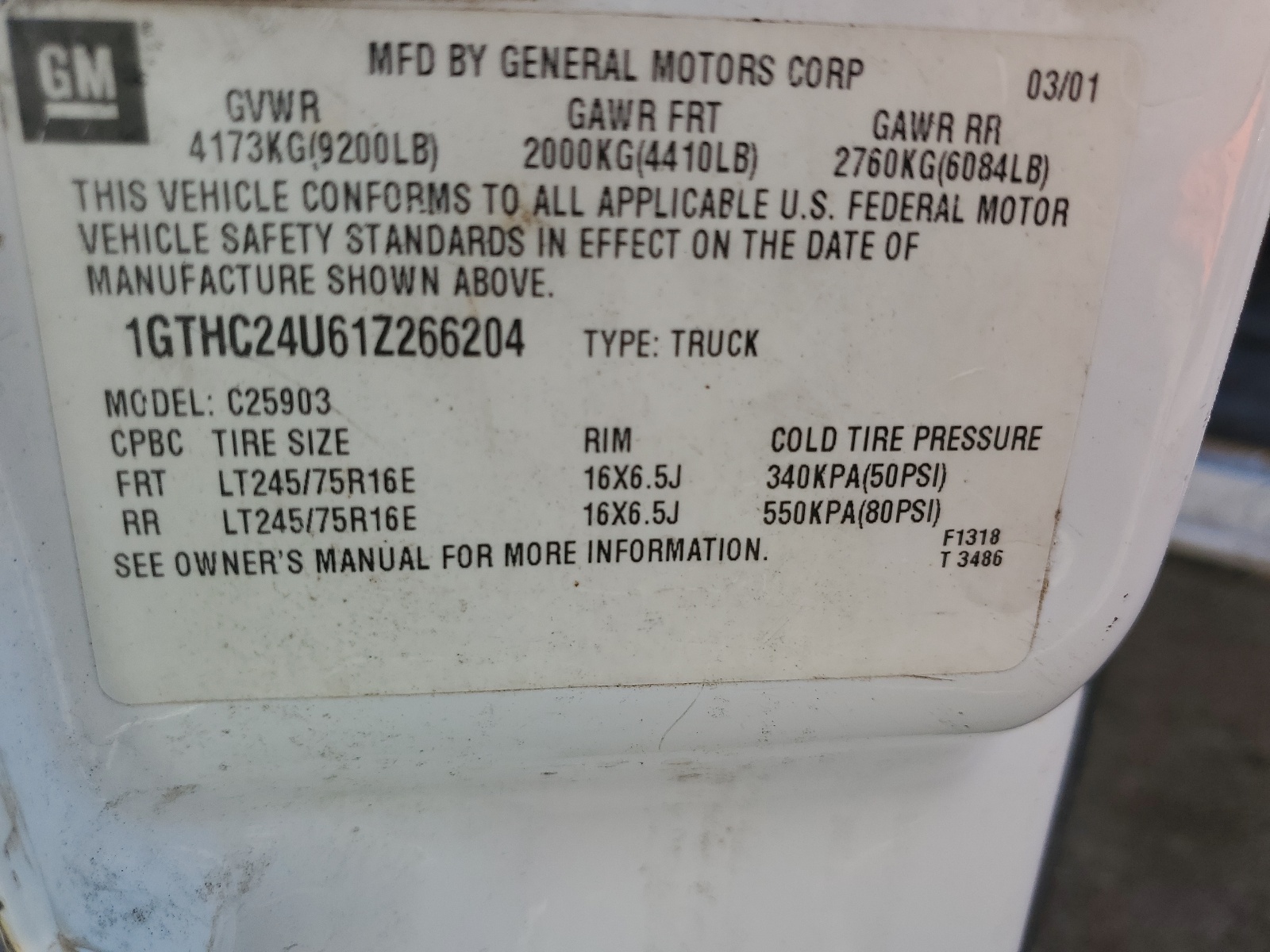 1GTHC24U61Z266204 2001 GMC Sierra C2500 Heavy Duty