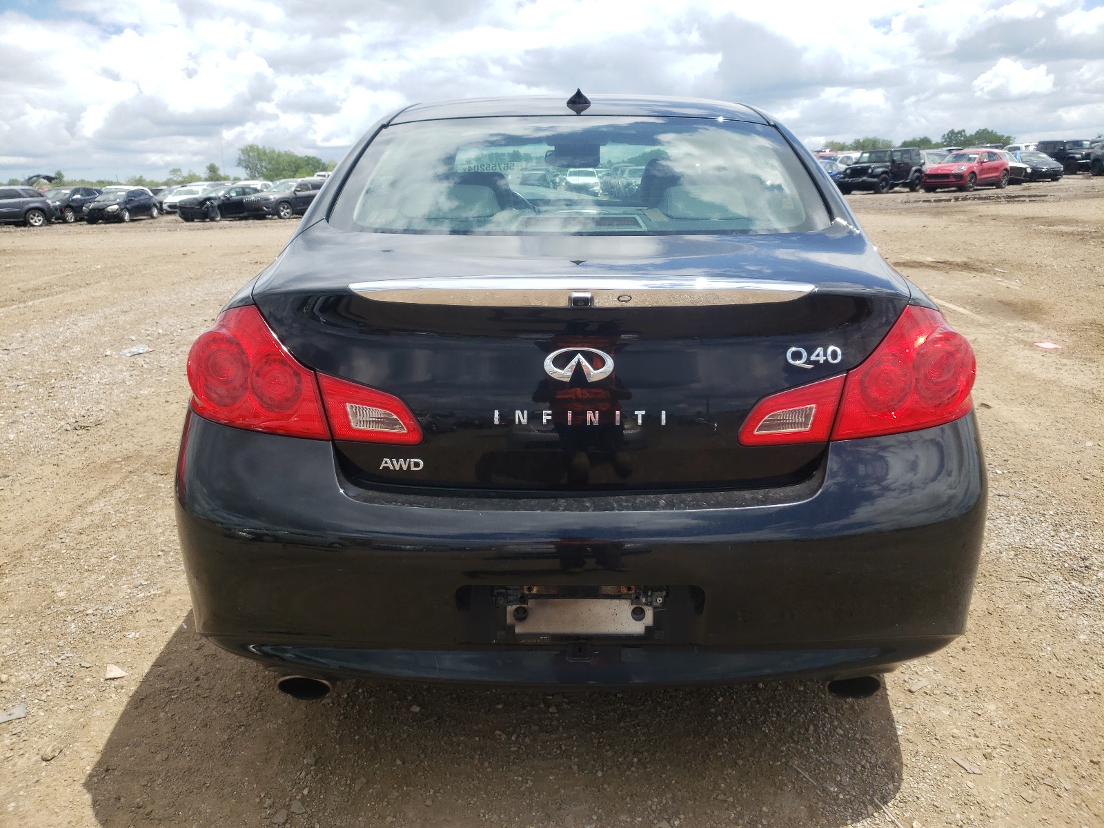 JN1CV6AR8FM521289 2015 Infiniti Q40