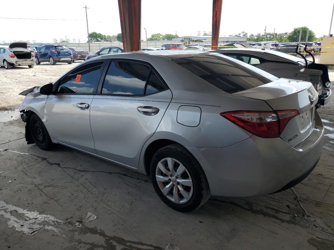 VIN 5YFBURHE4FP268890 2015 TOYOTA COROLLA no.2