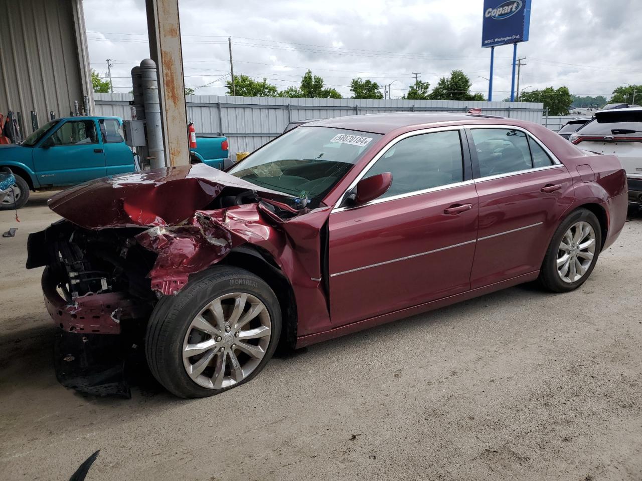 2017 Chrysler 300 Limited na sprzedaż w Fort Wayne, IN - Front End