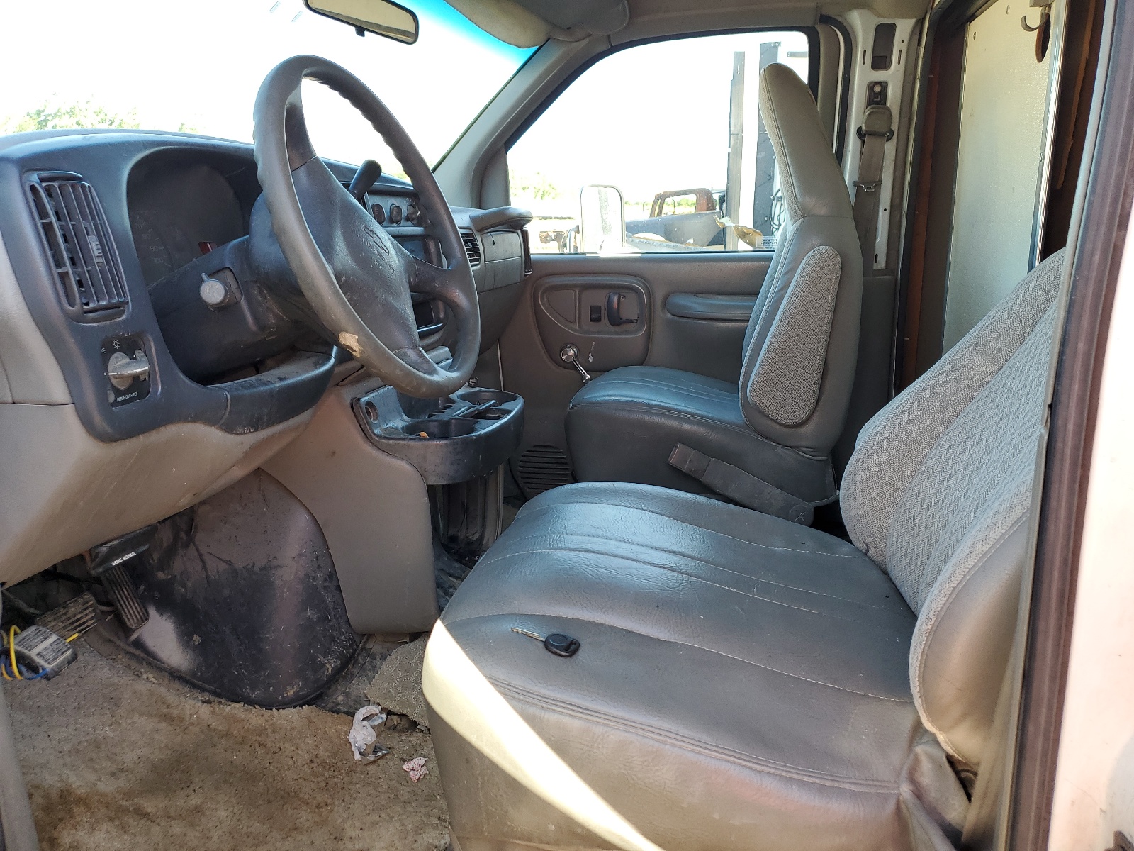 1GBJG31R4Y1130095 2000 Chevrolet Express G3500