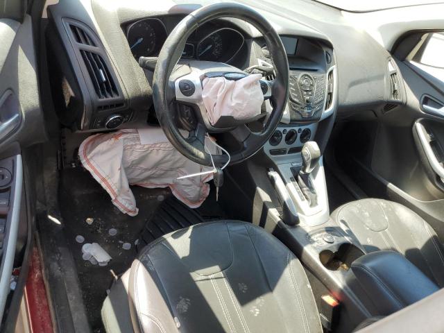 Седаны FORD FOCUS 2014 Красный