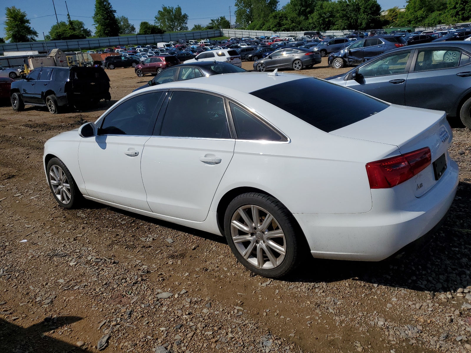 2014 Audi A6 Premium vin: WAUCFAFC5EN023820